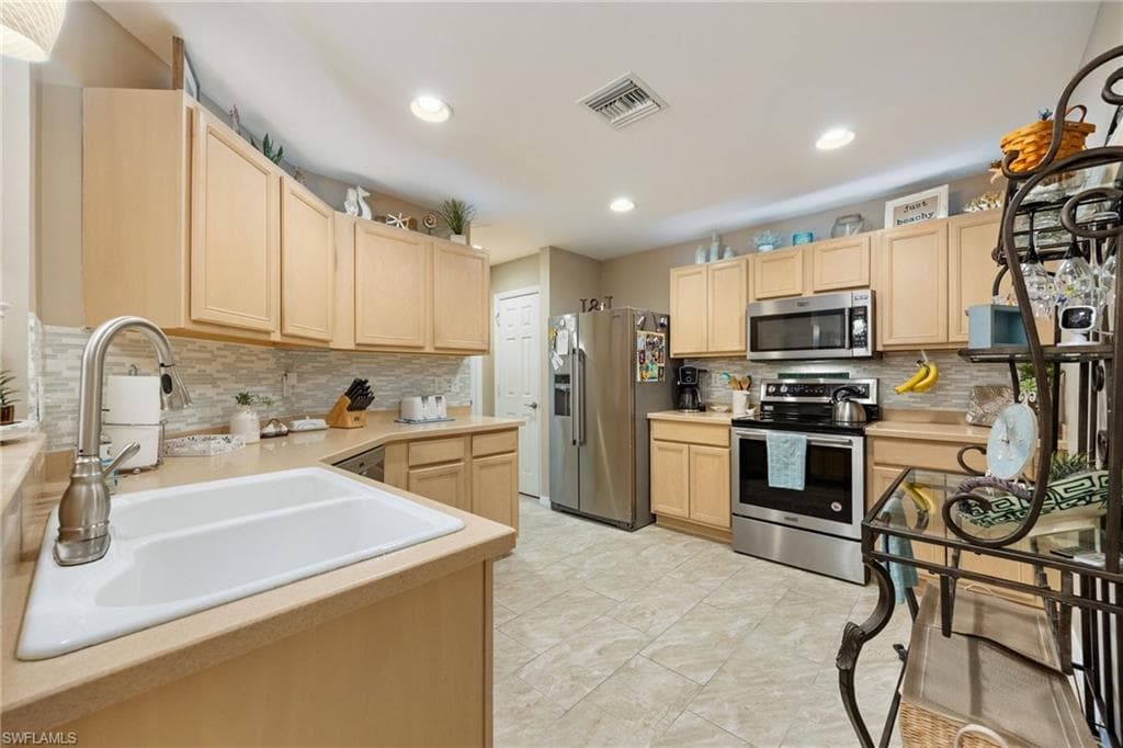 9281 Aegean CIR, LEHIGH ACRES FL 33936-8