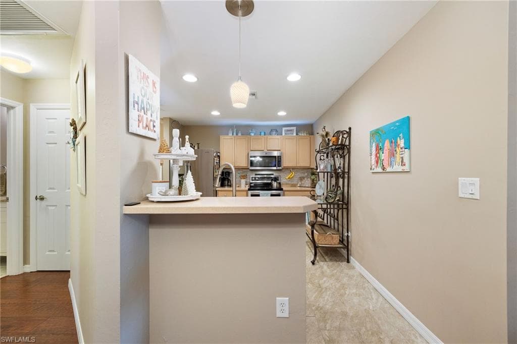 9281 Aegean CIR, LEHIGH ACRES FL 33936-7