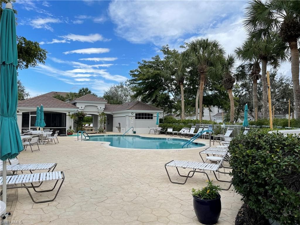 25232 Pelican Creek CIR # 202, BONITA SPRINGS FL 34134-26