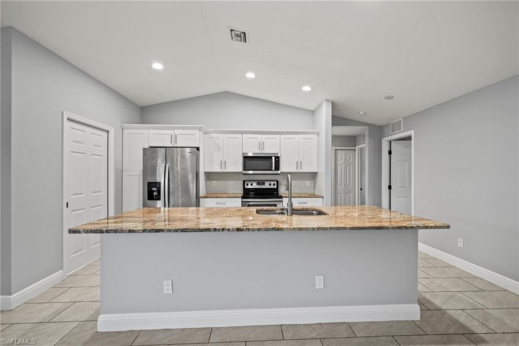 18428 Heather RD, FORT MYERS FL 33967-3