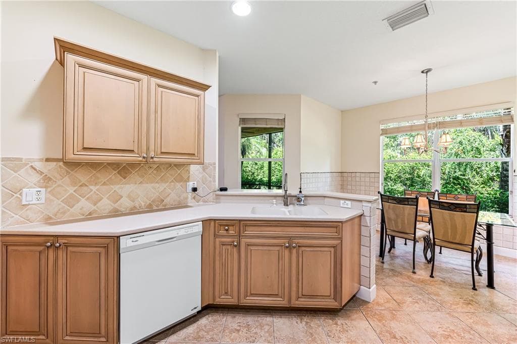 26437 Lucky Stone RD # 102, BONITA SPRINGS FL 34135-8