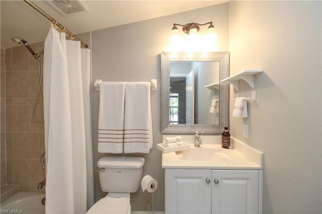 3540 Avion Woods CT # 402, NAPLES FL 34104-35