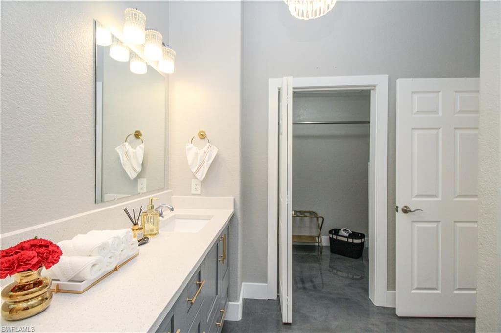 3540 Avion Woods CT # 402, NAPLES FL 34104-28