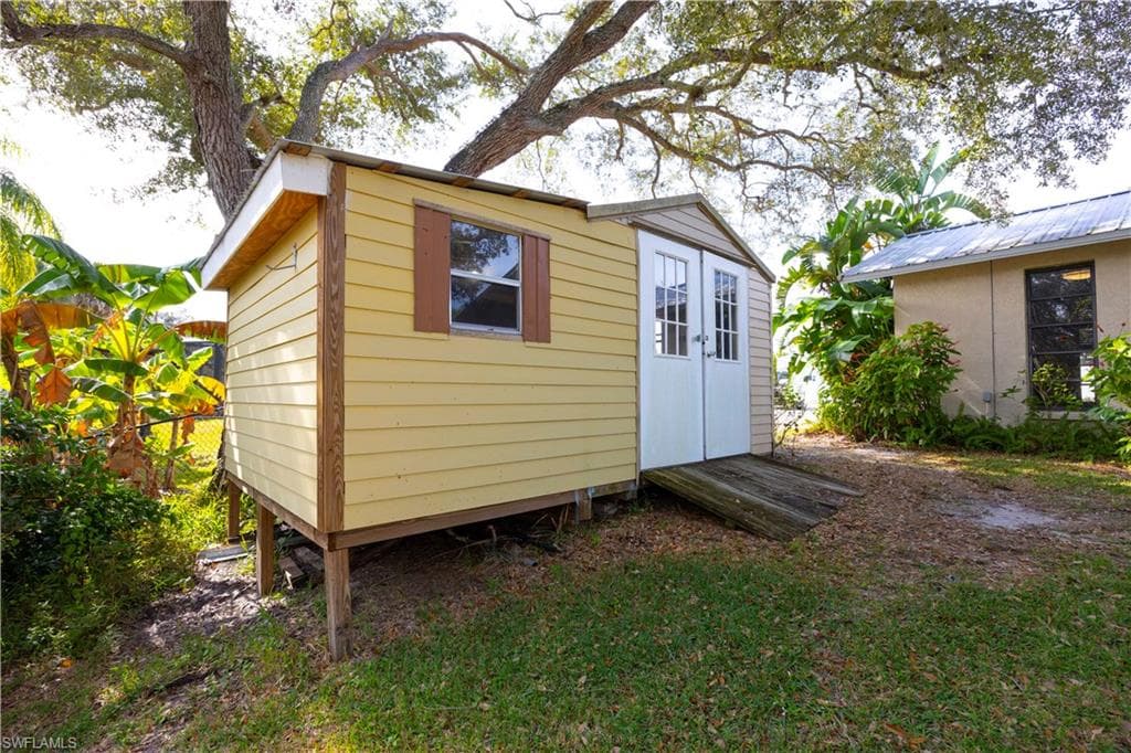 13520 Island RD, FORT MYERS FL 33905-27