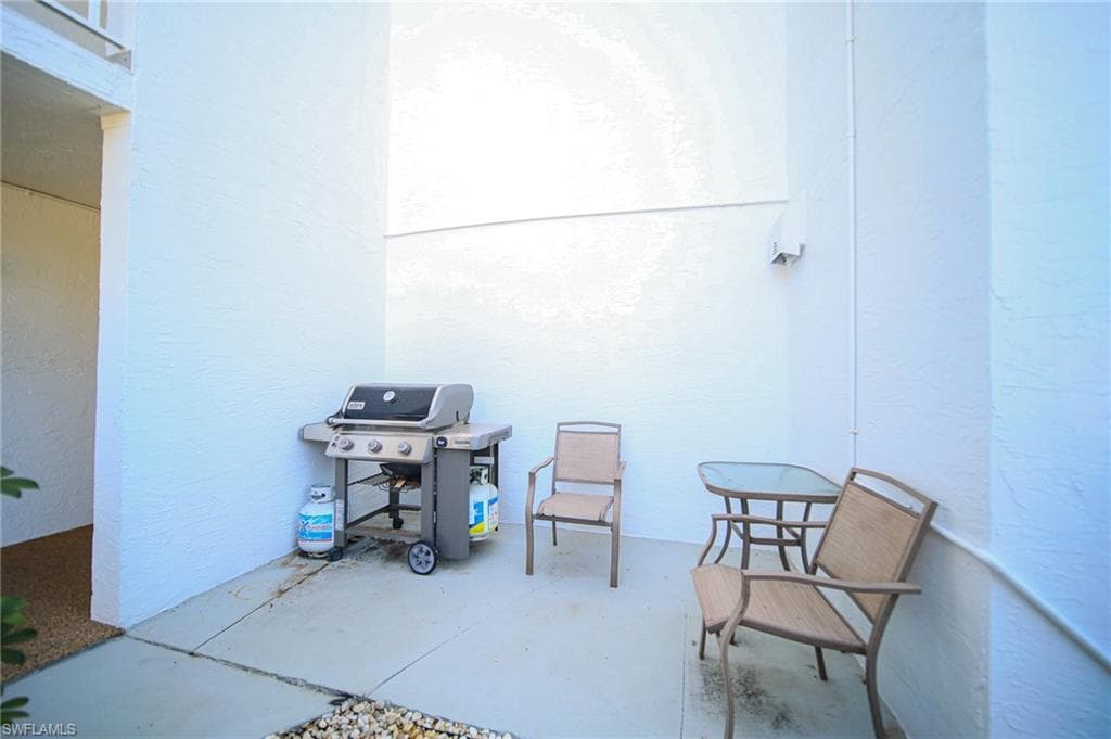 5959 Winkler RD # 206, FORT MYERS FL 33919-39