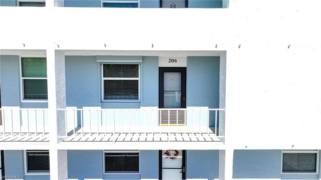 5959 Winkler RD # 206, FORT MYERS FL 33919-48