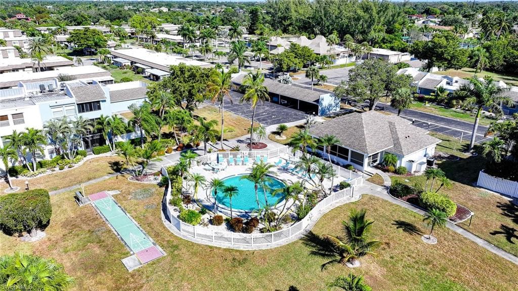 5959 Winkler RD # 206, FORT MYERS FL 33919-42