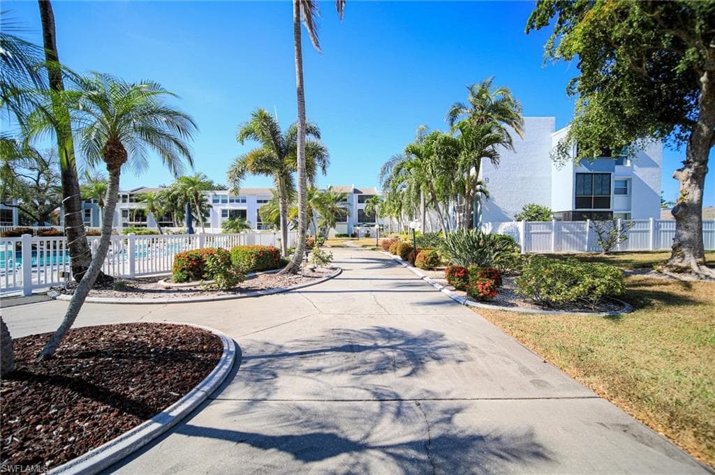 5959 Winkler RD # 206, FORT MYERS FL 33919-34