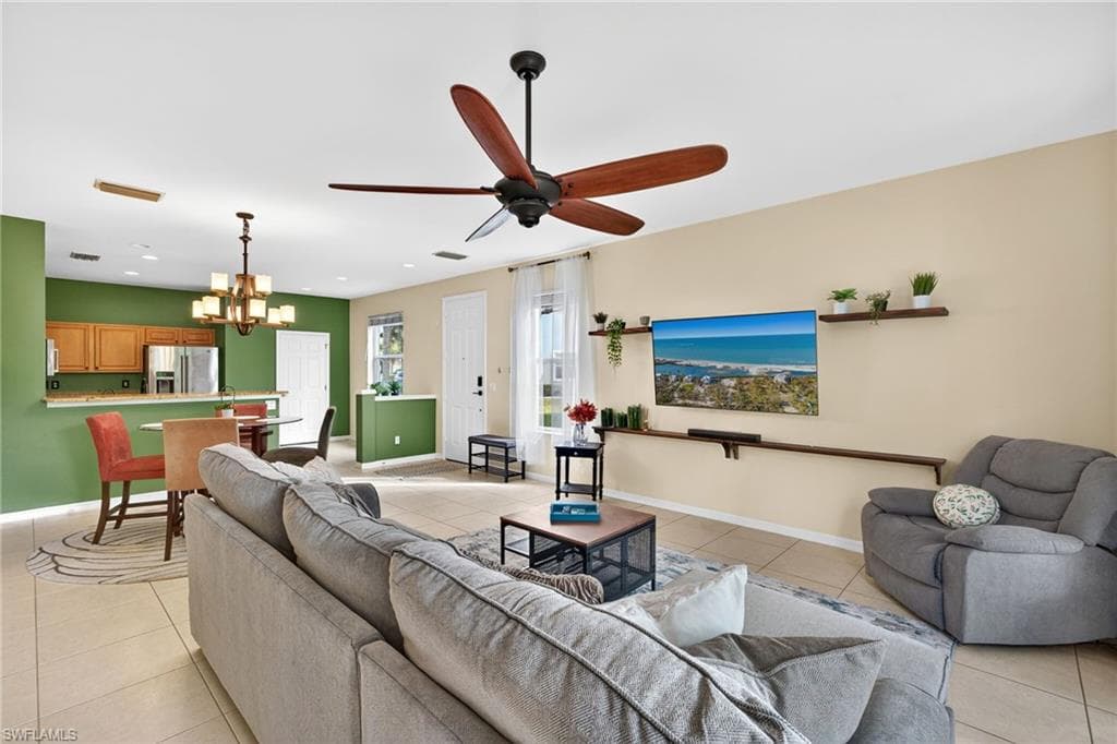 8410 Village Edge CIR # 4, FORT MYERS FL 33919-5