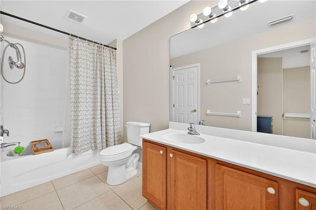 8410 Village Edge CIR # 4, FORT MYERS FL 33919-23