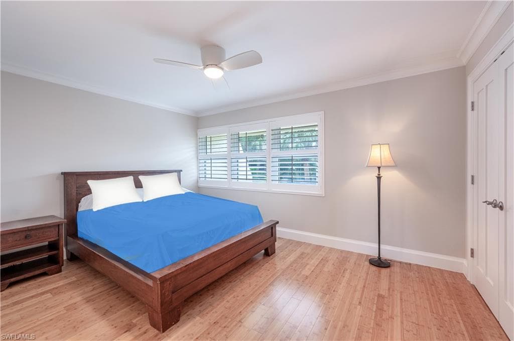 800 RIVER POINT DR # 207, NAPLES FL 34102-36