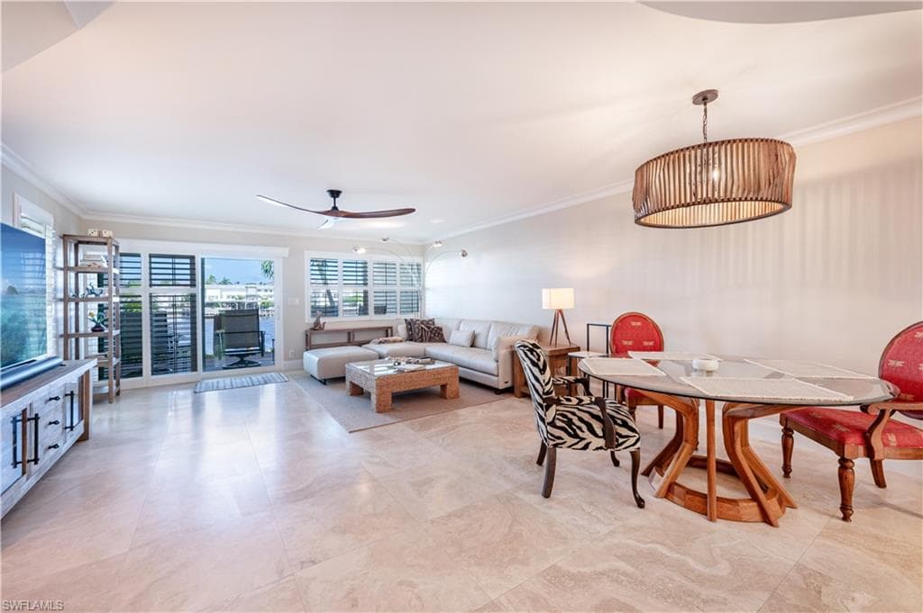 800 RIVER POINT DR # 207, NAPLES FL 34102-20