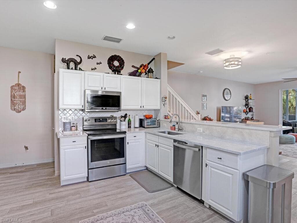 16083 Caldera LN # 53, NAPLES FL 34110-17