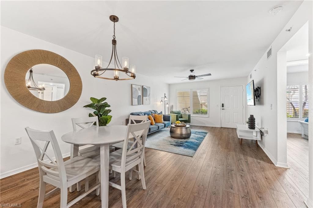 4940 Cougar CT S # 104, NAPLES FL 34109-5