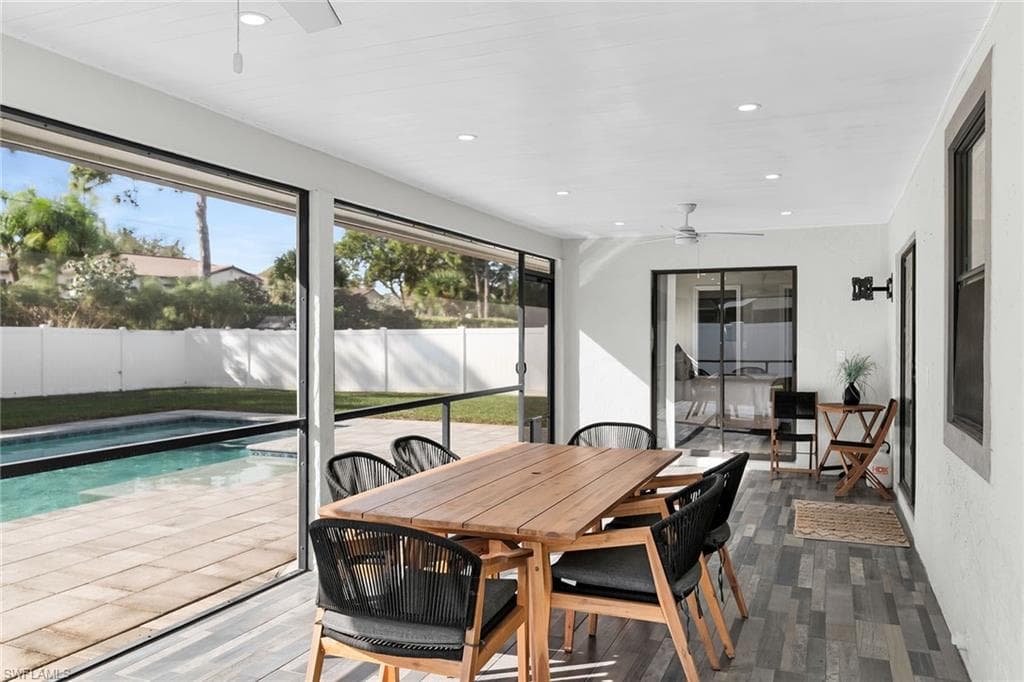 186 Wickliffe DR, NAPLES FL 34110-25