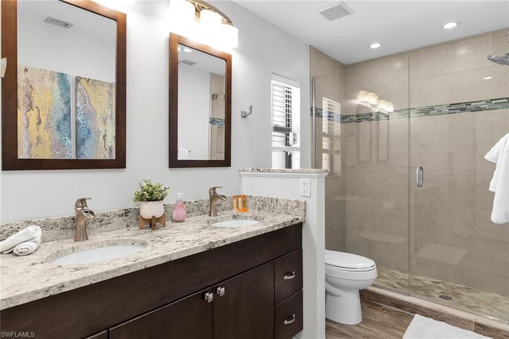 186 Wickliffe DR, NAPLES FL 34110-17