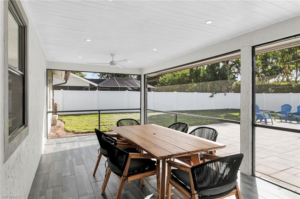 186 Wickliffe DR, NAPLES FL 34110-24