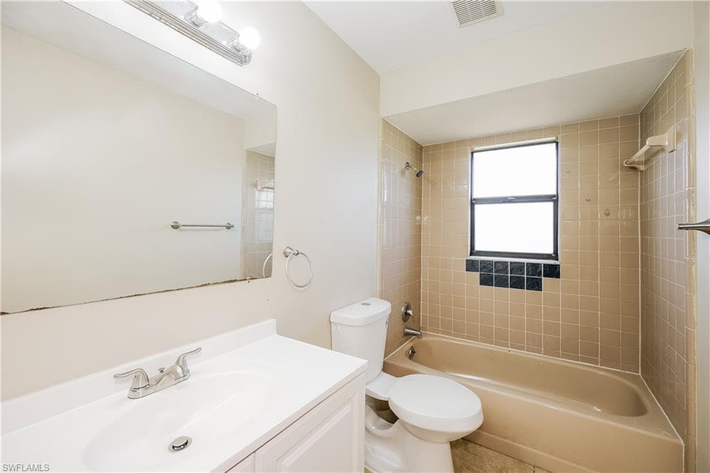 108 Airview AVE, LEHIGH ACRES FL 33936-12