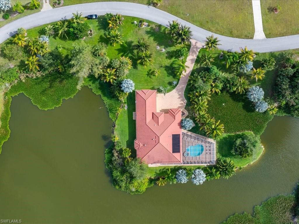 24885 Trost BLVD, BONITA SPRINGS FL 34135-1