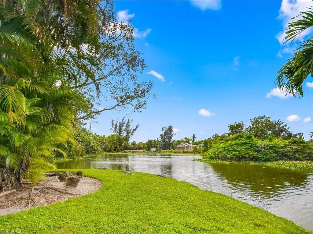 24885 Trost BLVD, BONITA SPRINGS FL 34135-16