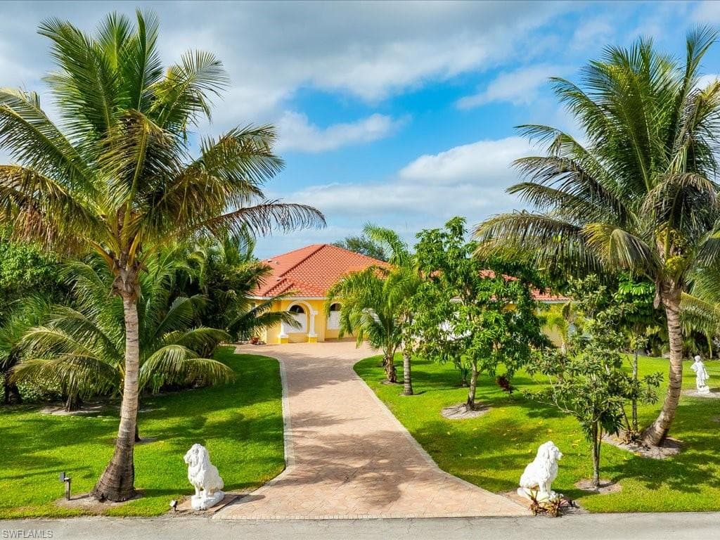 24885 Trost BLVD, BONITA SPRINGS FL 34135-3