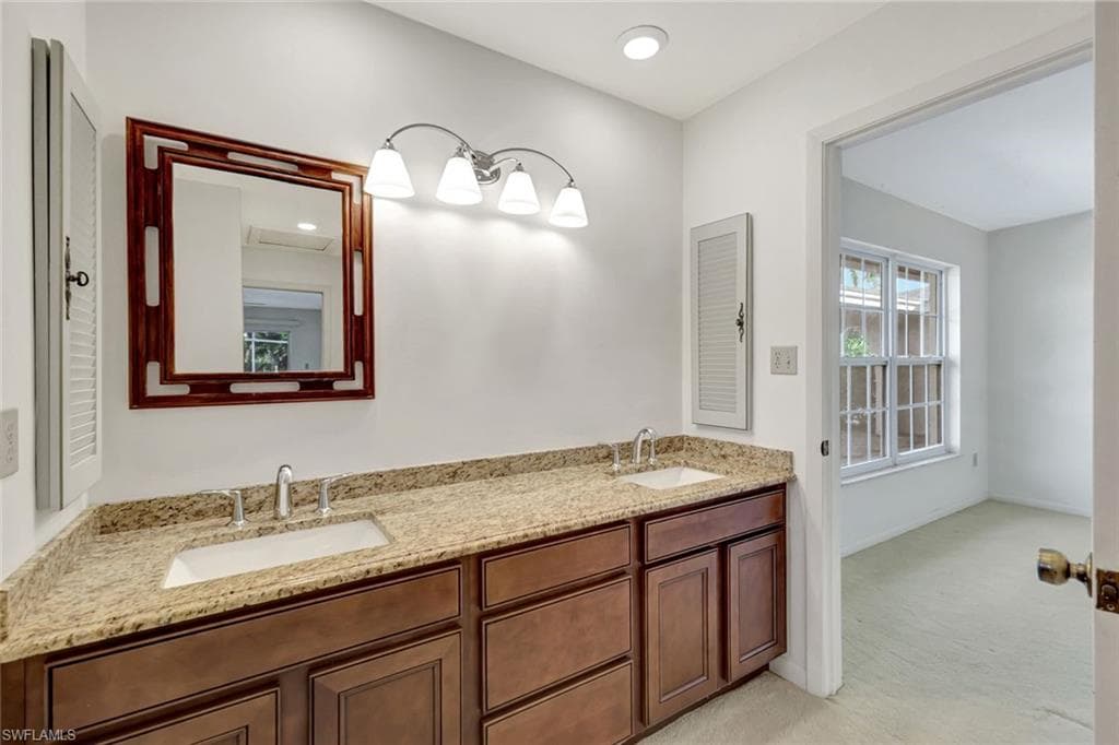 307 Country Club DR, NAPLES FL 34110-30