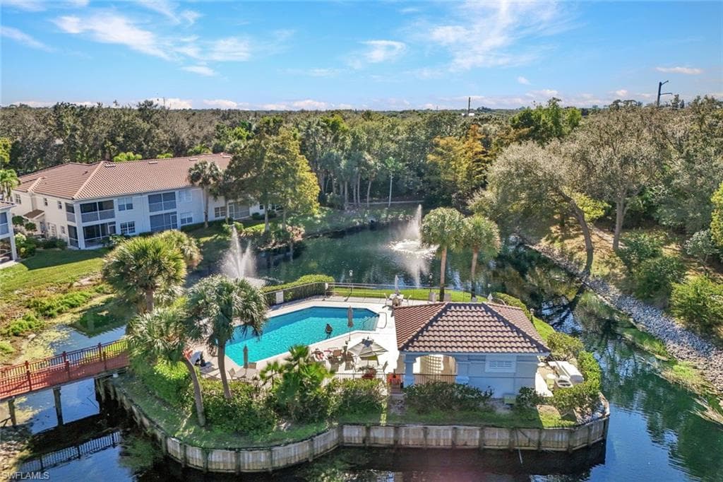 6883 Redbay Park RD # 102, NAPLES FL 34109-19