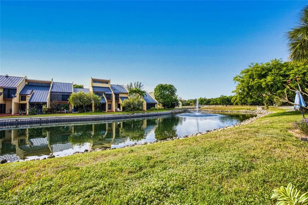 8795 Lateen LN # 104, FORT MYERS FL 33919-32