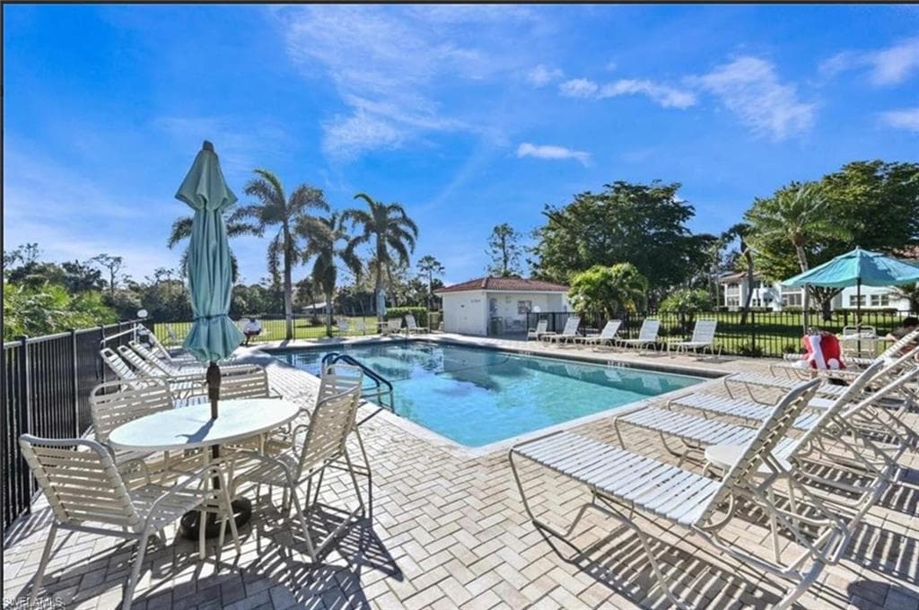 1056 Forest Lakes DR # A201, NAPLES FL 34105-22