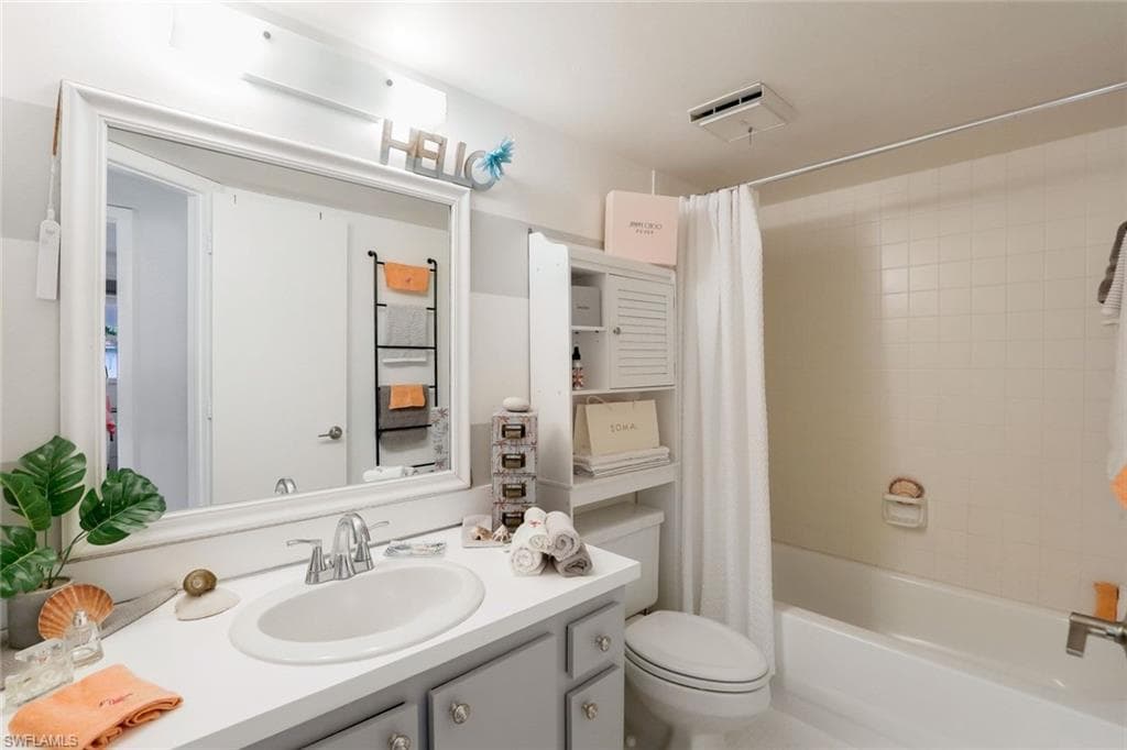 1056 Forest Lakes DR # A201, NAPLES FL 34105-13