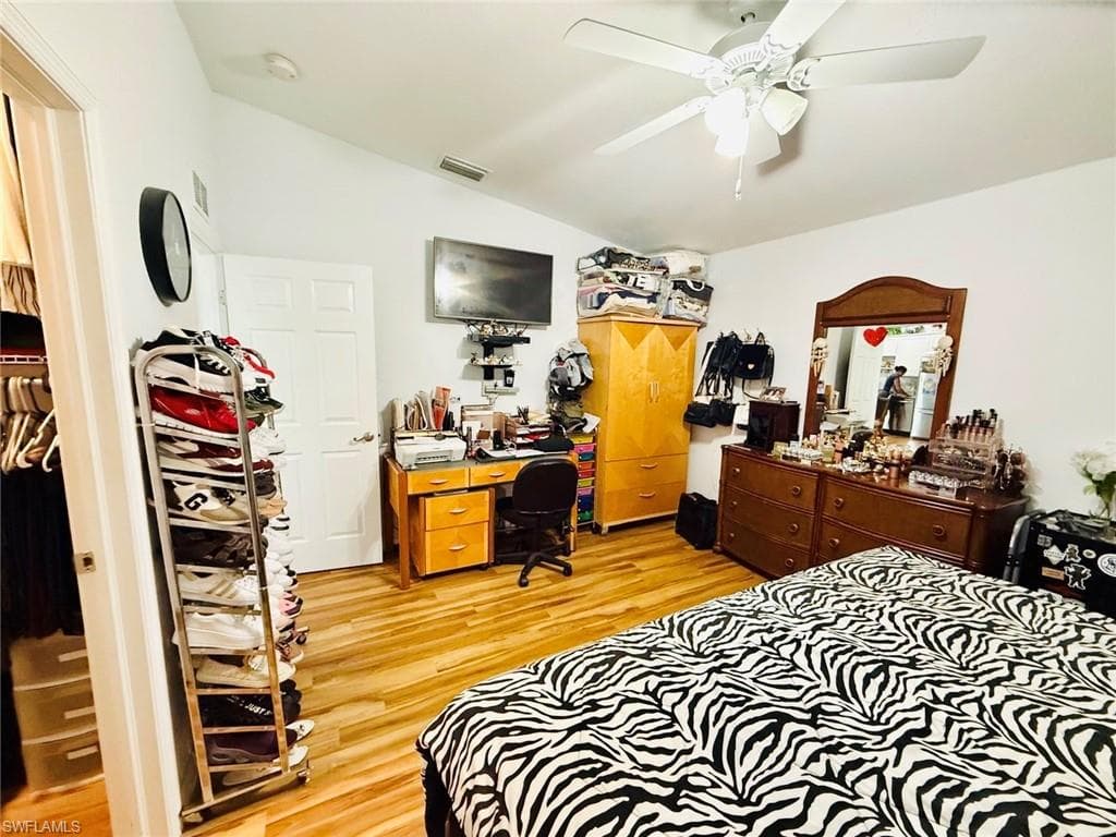 26130 Colony RD, BONITA SPRINGS FL 34135-14