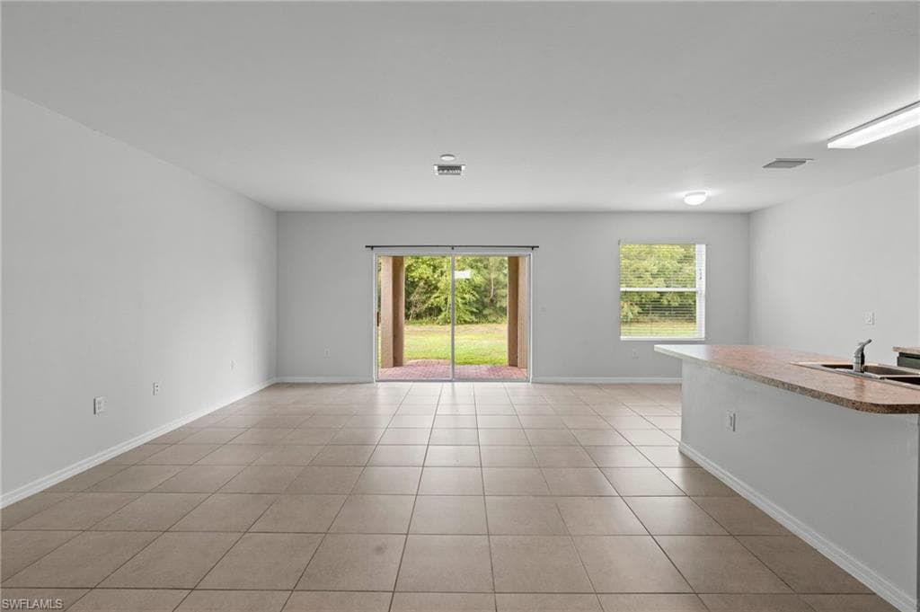 2709 Loreto CT, CAPE CORAL FL 33909-3