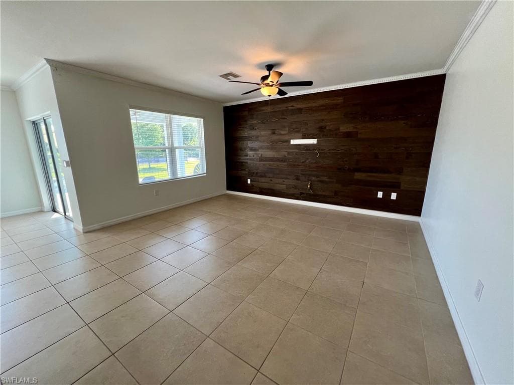 10293 Silver Pond LN, LEHIGH ACRES FL 33936-24