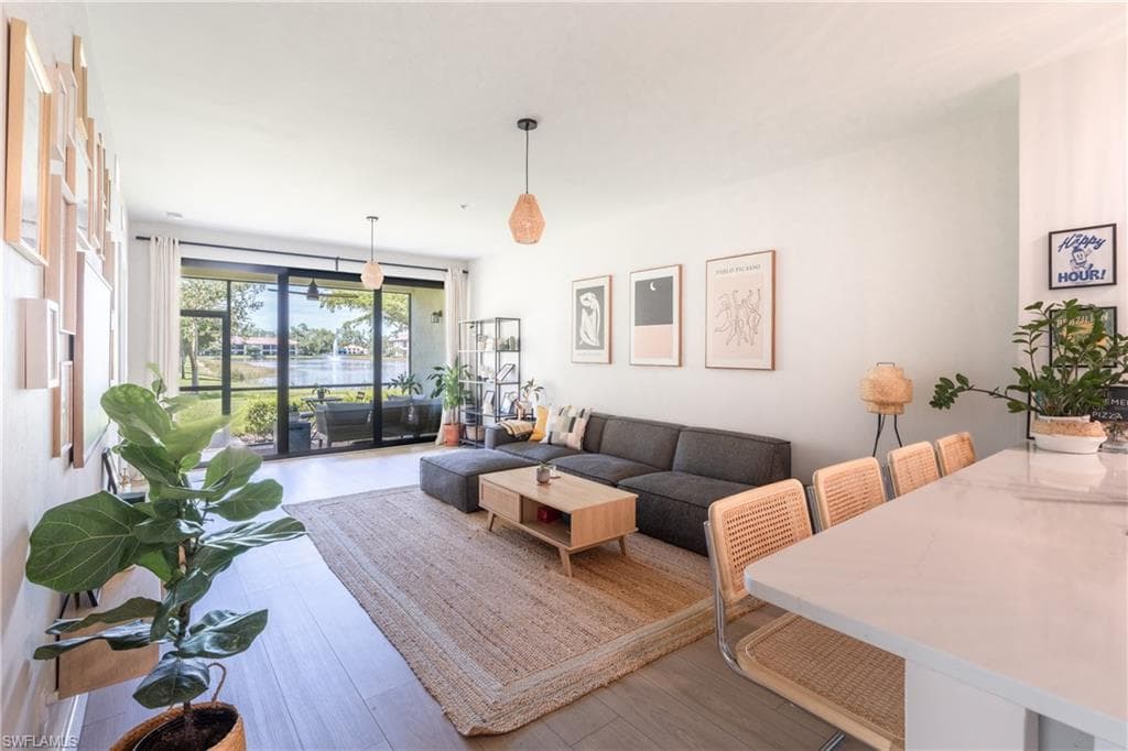 15126 Palmer Lake CIR # 101, NAPLES FL 34109-12