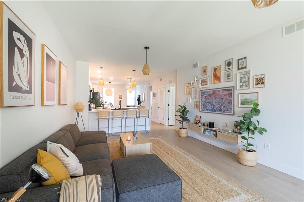 15126 Palmer Lake CIR # 101, NAPLES FL 34109-9