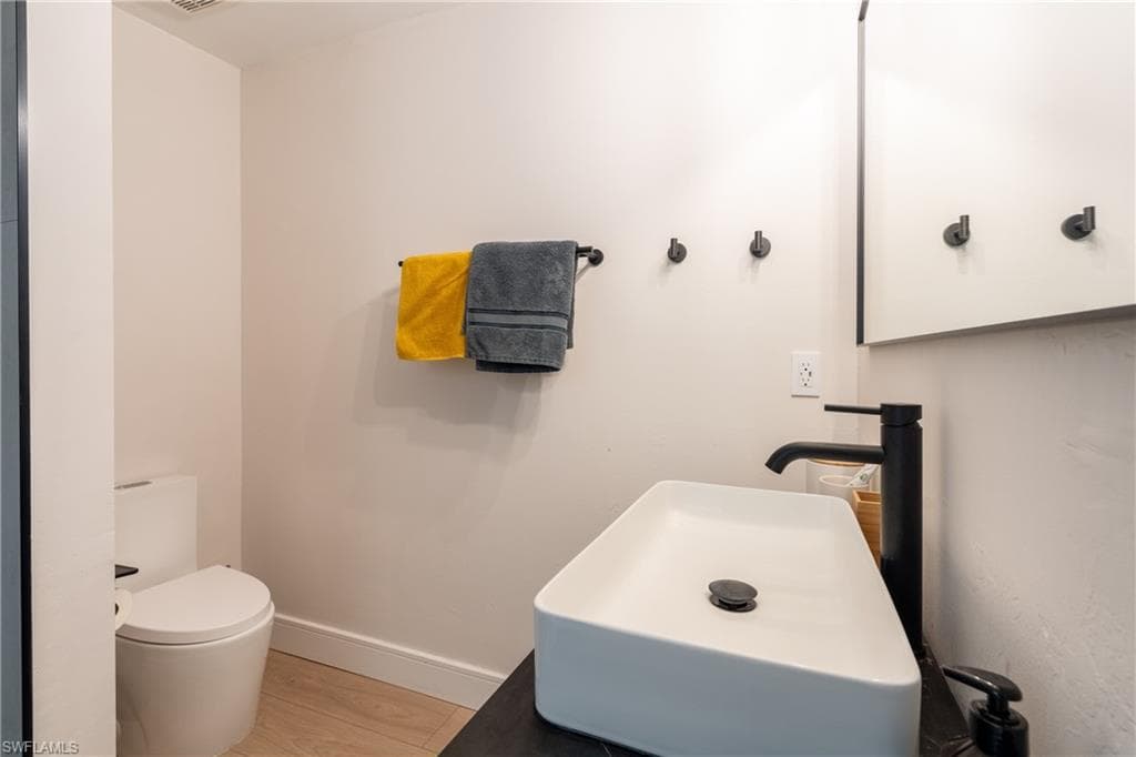 15126 Palmer Lake CIR # 101, NAPLES FL 34109-30