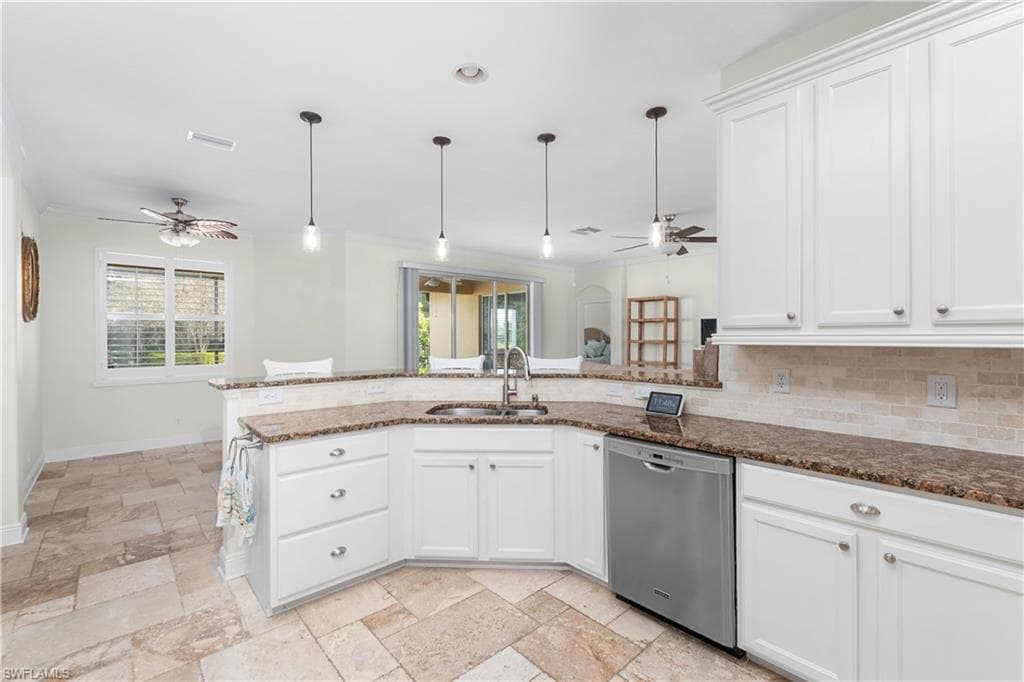 3296 Hampton BLVD, ALVA FL 33920-12