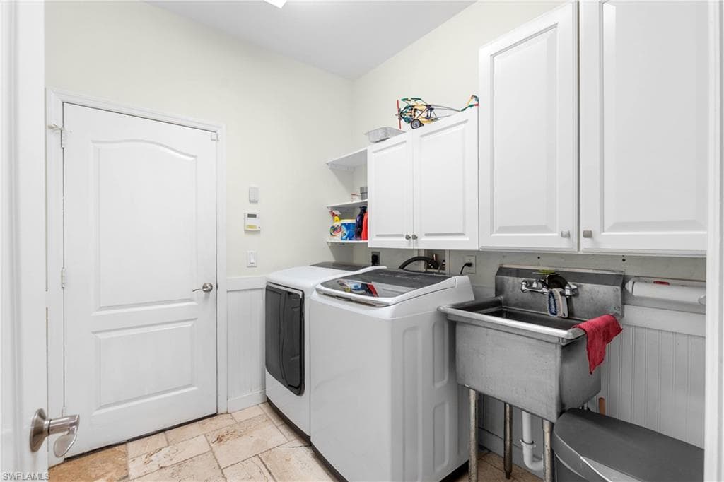 3296 Hampton BLVD, ALVA FL 33920-25