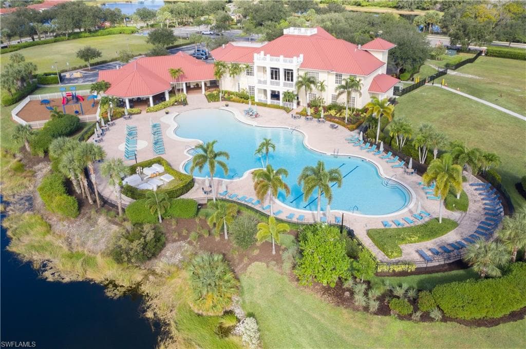 3296 Hampton BLVD, ALVA FL 33920-35