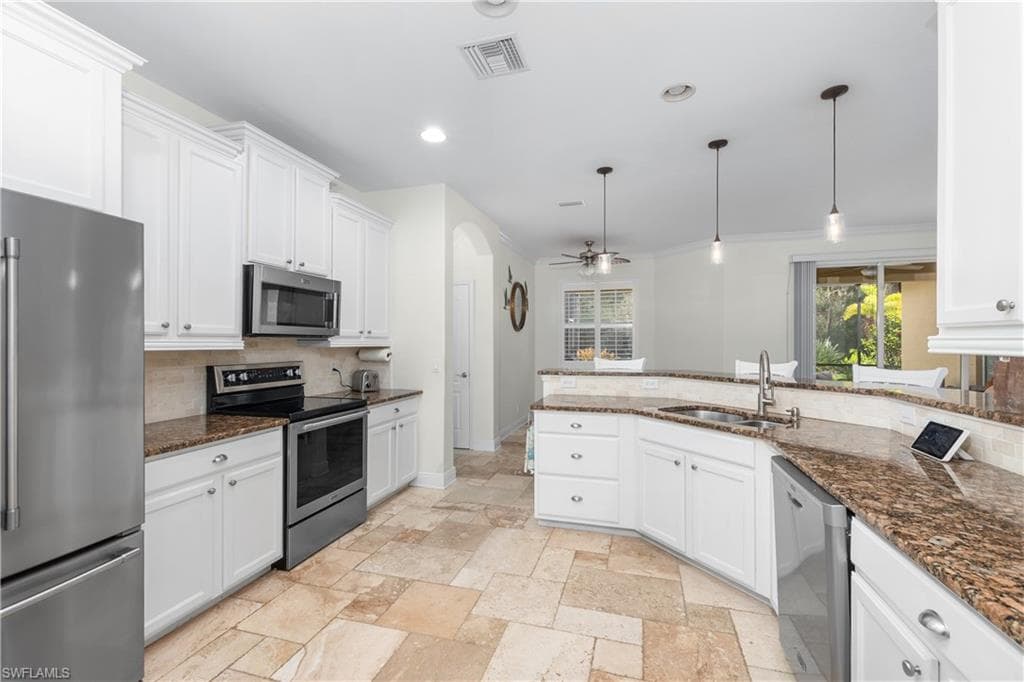 3296 Hampton BLVD, ALVA FL 33920-13