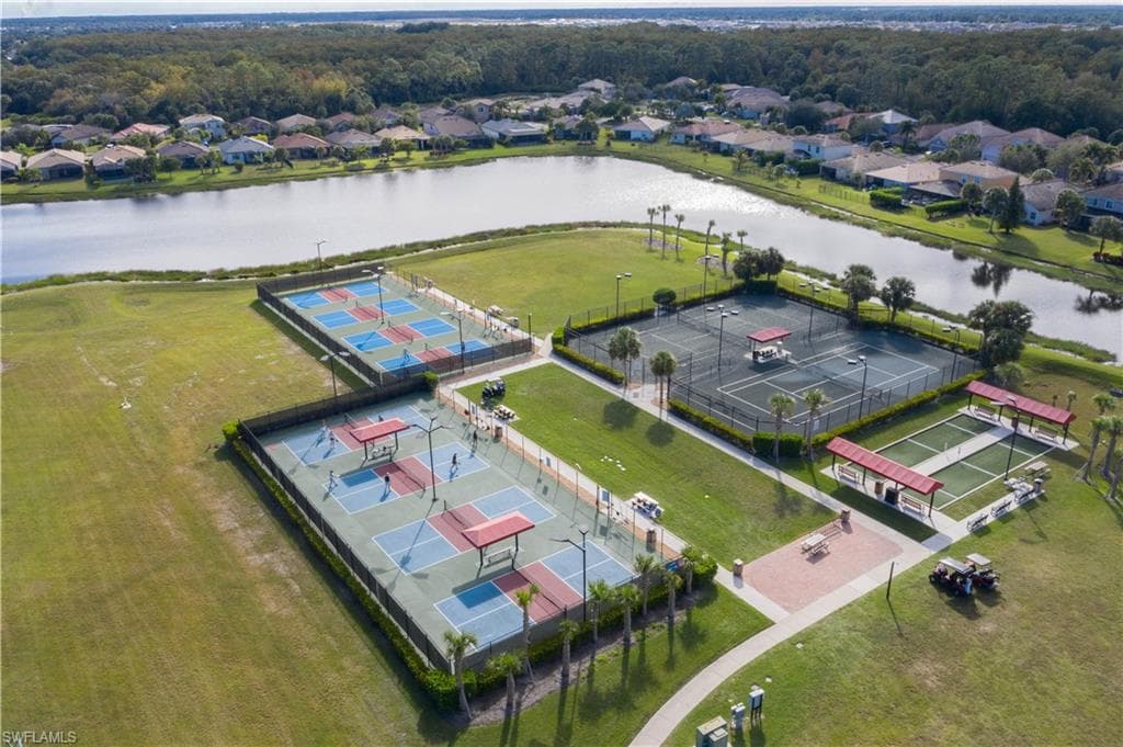 3296 Hampton BLVD, ALVA FL 33920-36