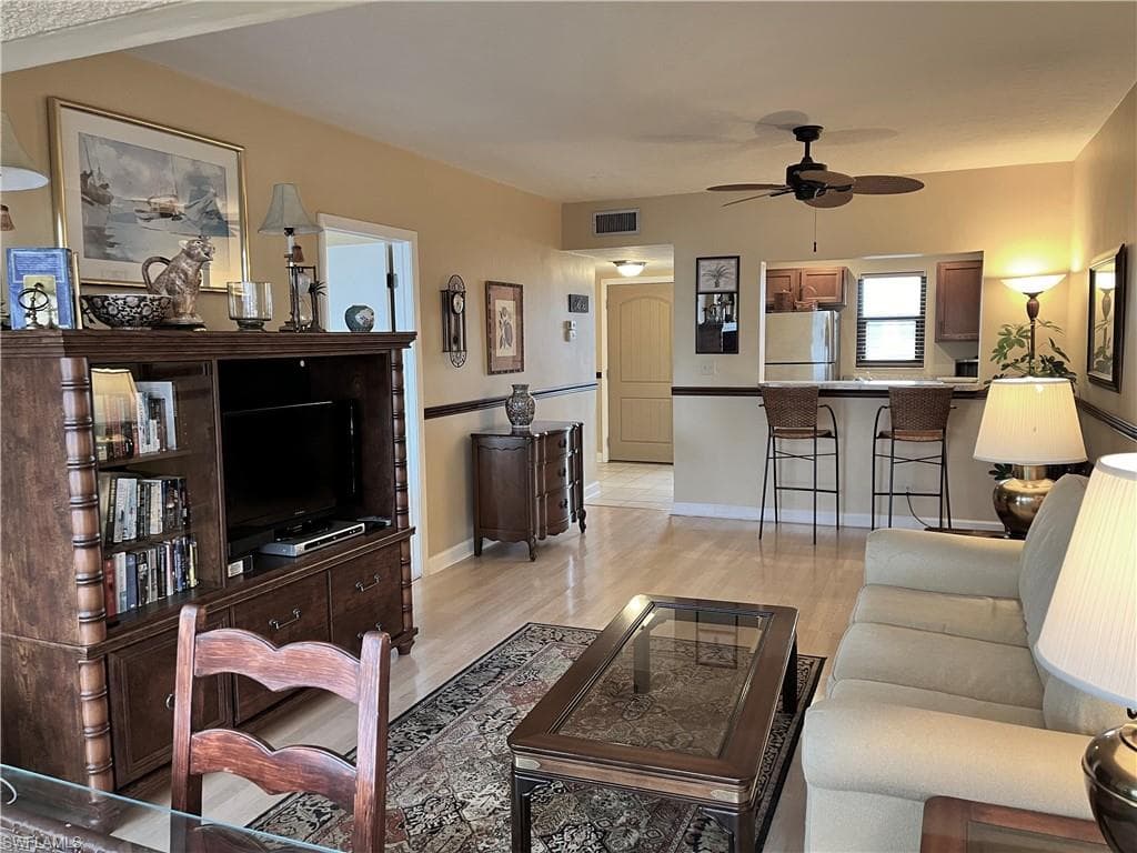 807 River Point DR # 304D, NAPLES FL 34102-6