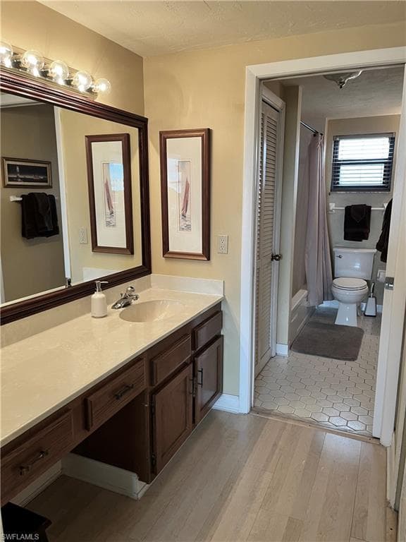 807 River Point DR # 304D, NAPLES FL 34102-14