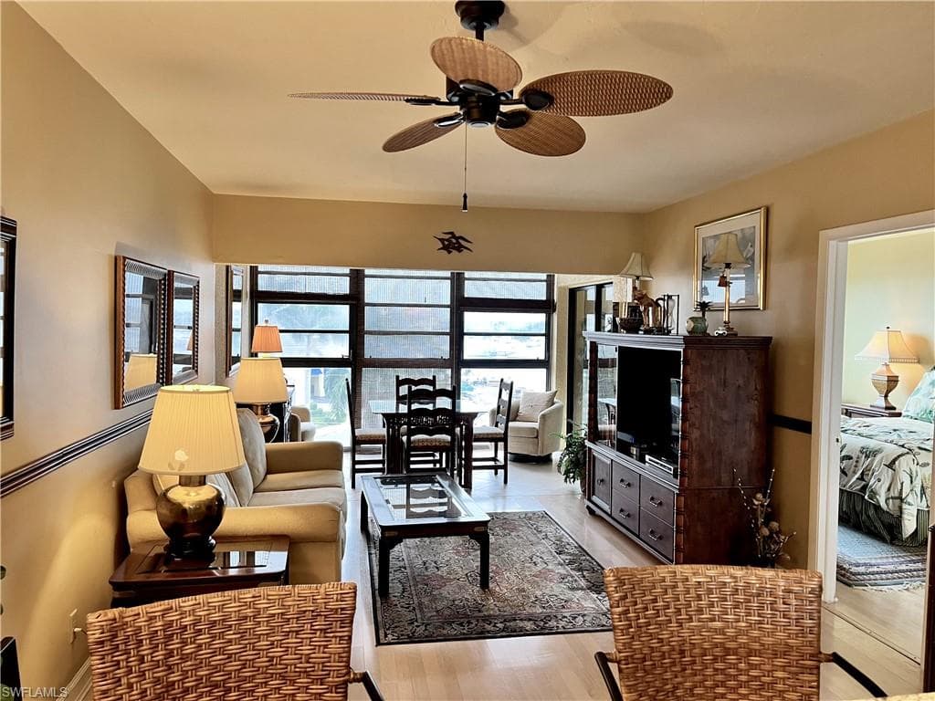 807 River Point DR # 304D, NAPLES FL 34102-3