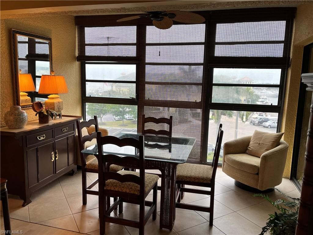 807 River Point DR # 304D, NAPLES FL 34102-7