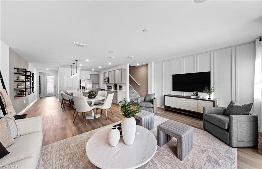 27900 Radiant CT, BONITA SPRINGS FL 34135-1