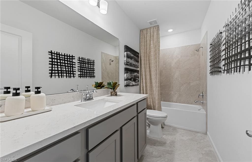 27900 Radiant CT, BONITA SPRINGS FL 34135-15