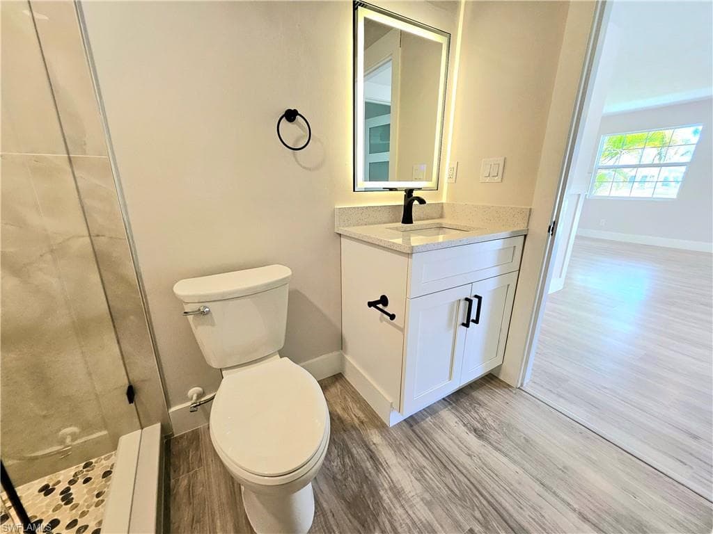 137 Dow LN, NORTH FORT MYERS FL 33917-26