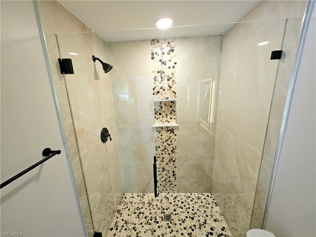 137 Dow LN, NORTH FORT MYERS FL 33917-25