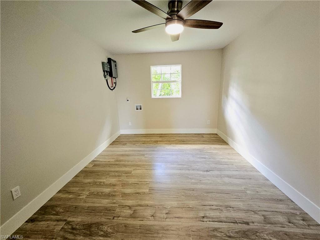 137 Dow LN, NORTH FORT MYERS FL 33917-27